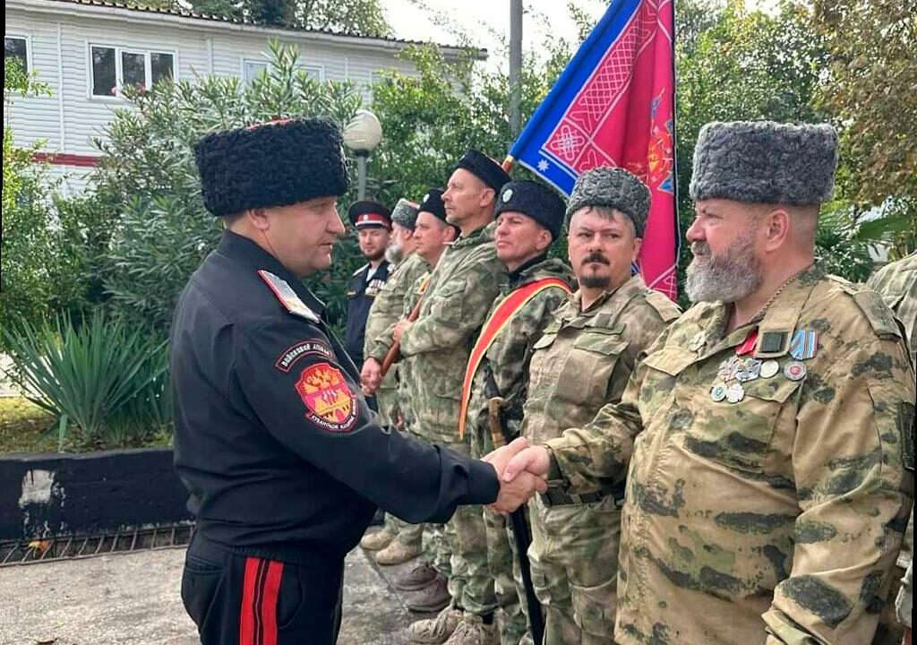 В Сочи проходят военно-полевые сборы Черноморского казачьего полка