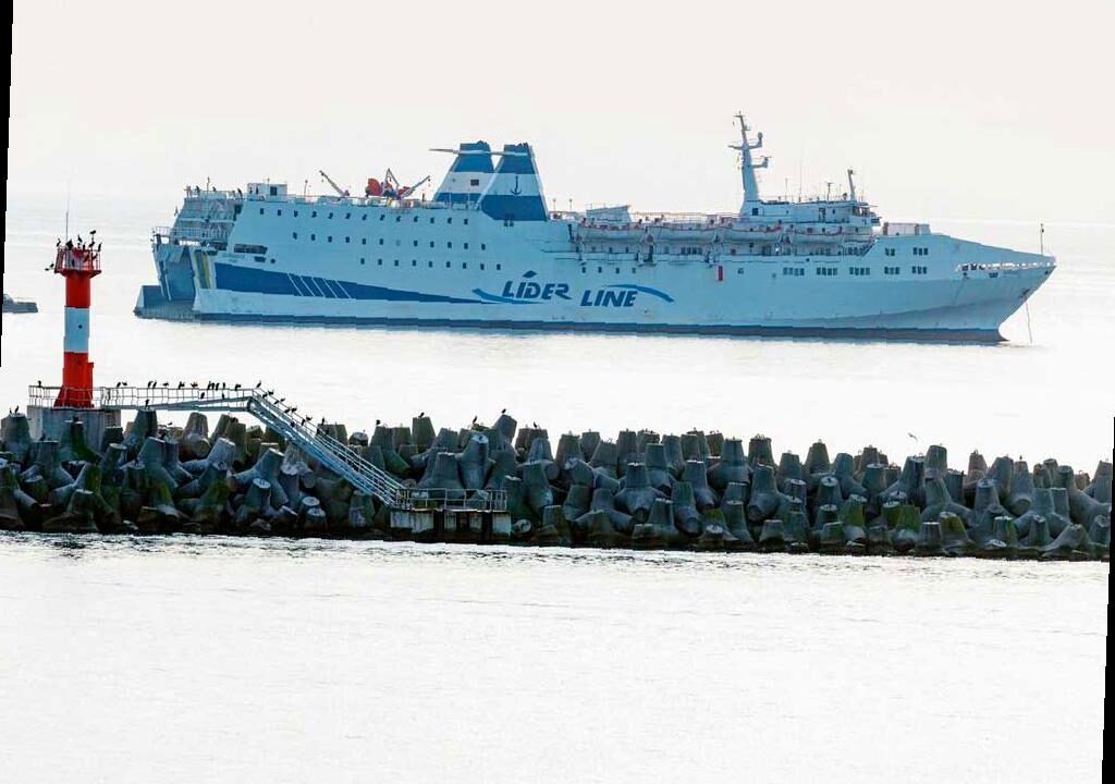 Паром Sea Bridge не смог прибыть в Сочи и вернулся в Турцию