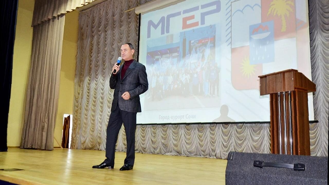 «Виктор Тепляков рассказал студентам о возможностях сотрудничества с «Молодой Гвардией»»