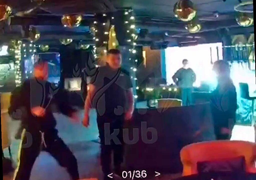 В Адлере произошел конфликт в ночном клубе: жену владельца избили кальянщиком