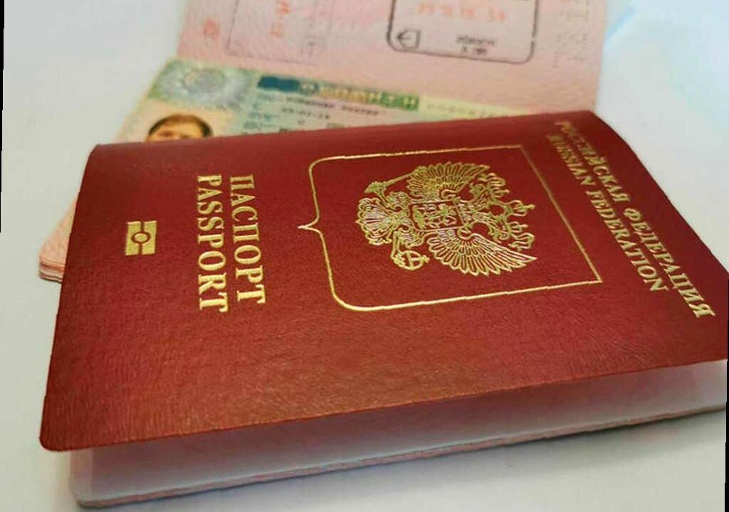 Россия временно останавливает выдачу паспортов РФ в Абхазии