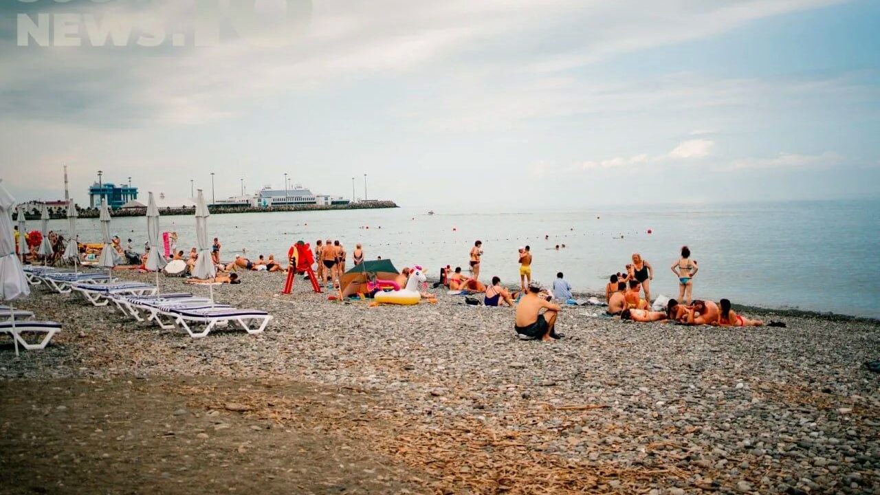 К лету в Сочи откроют 11 новых пляжей